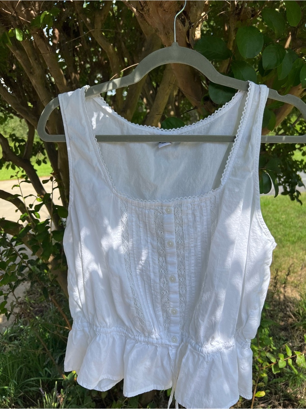 Old Navy White 100% Cotton Lace Pintuck Peplum Tank Top Large